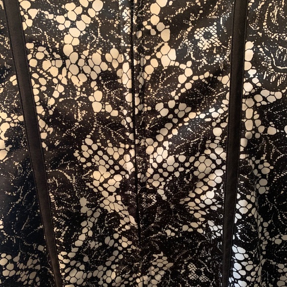 Guess party dress - Picture 2 of 6